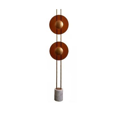 Skulptural Stehlampe mit Marmorbasis und runden Akzenten