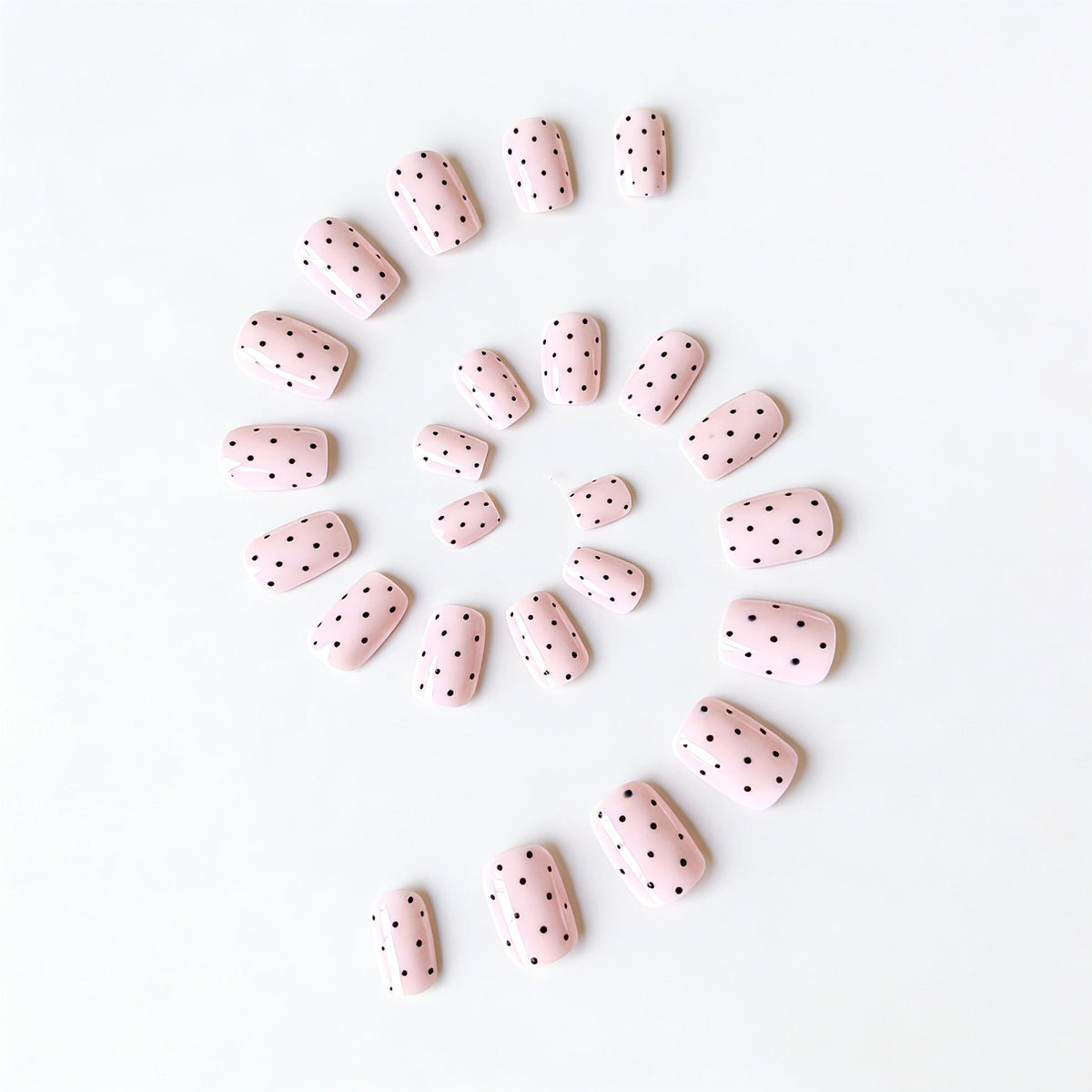 Polka Dot Nagelkunst Design Brehn