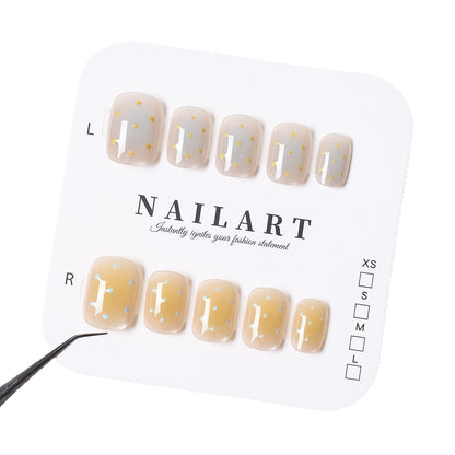 Künstlerisches Press-On-Nagel-Set mit zeitgenössischen Designs Brehn