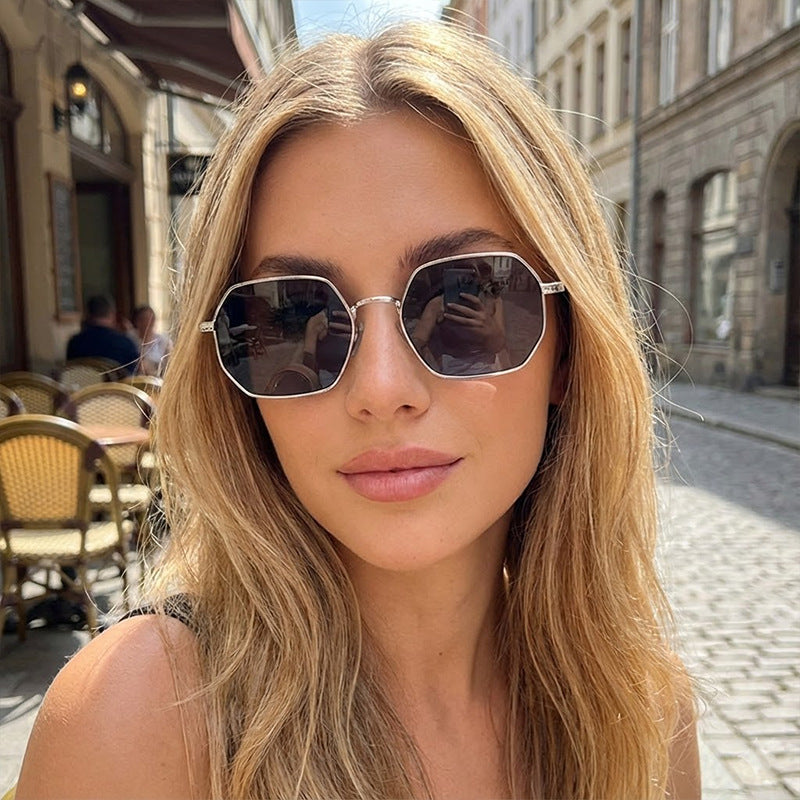 Damen Acht-Eckige Designer-Sonnenbrille mit hochwertigem Metallrahmen Brehn
