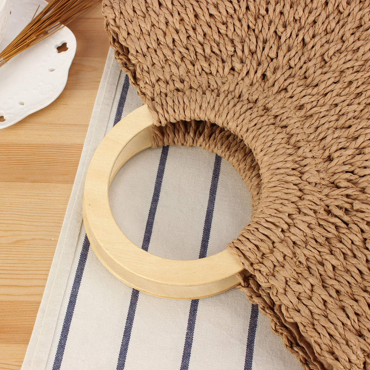 Designer Tasche Aus Handgearbeitetem Korbgeflecht mit Holzgriff Brehn