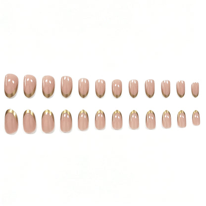 Elegante Metallic French Tip Nagelverzierung Brehn