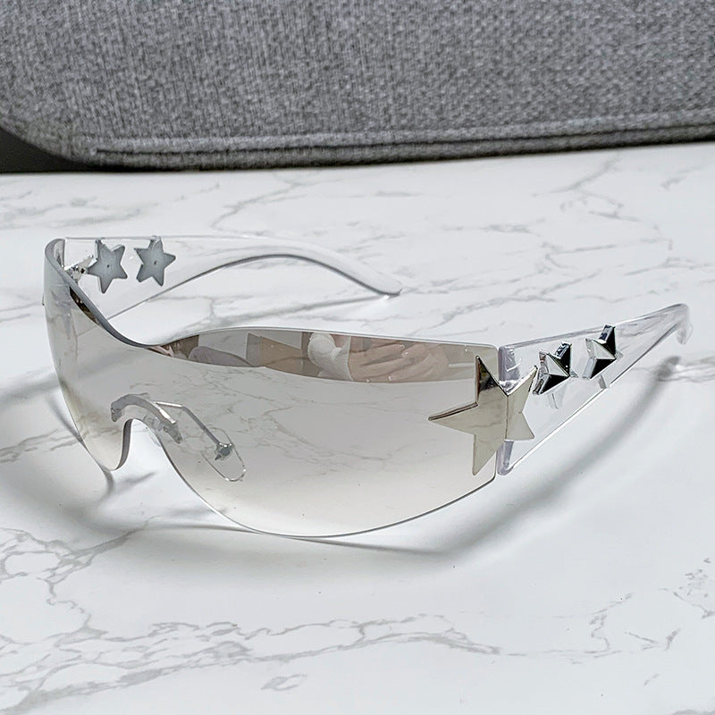 Damen futuristische Sonnenbrille mit auffälligem Design und modischen Akzenten Brehn