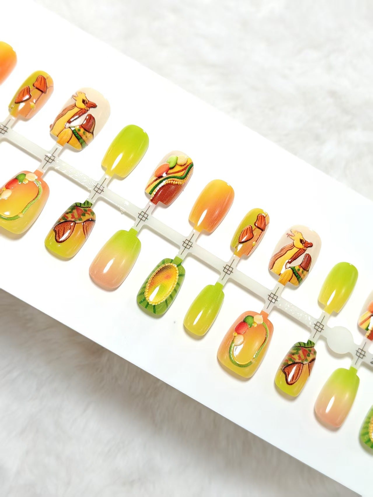 Kreative Nail Art Kunstnägel Brehn