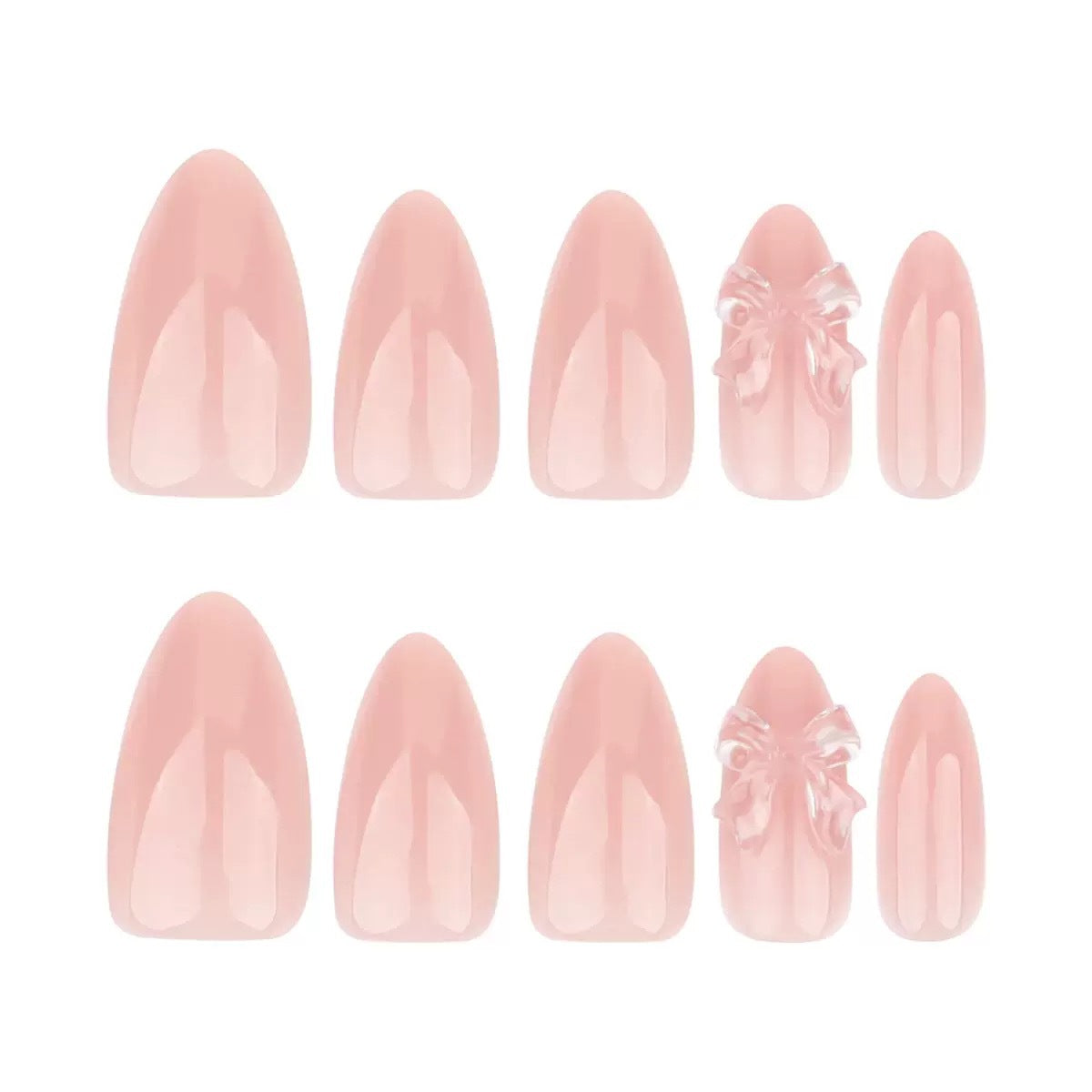 Elegante Kunstnagelspitzen mit floralen 3D-Verzierungen Brehn