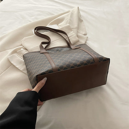 Elegante geometrisch gemusterte Einkaufstasche