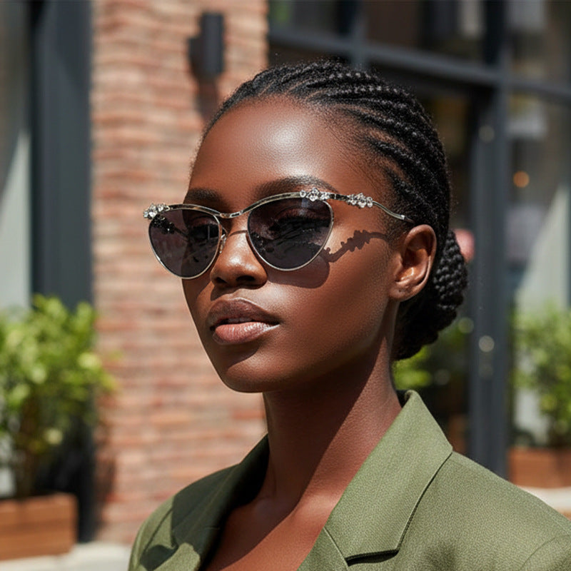 Damen Designer-Sonnenbrille mit funkelnden Details Brehn