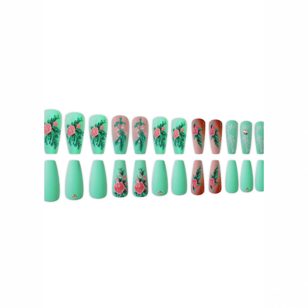Blumig verziertes Press-On Nail Set Brehn
