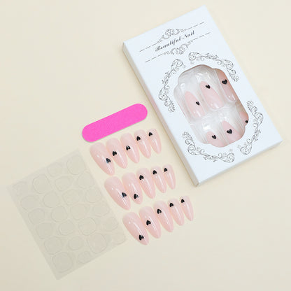 Kunstnagelset mit stilvollen Herzdesigns Brehn