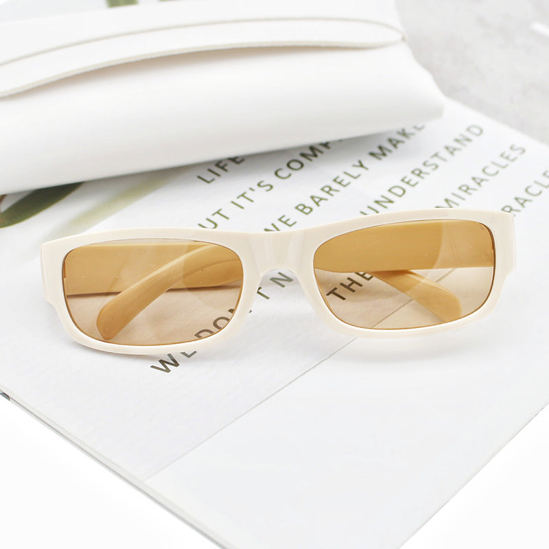 Damen modische Sonnenbrille im stylischen Rechteckdesign Brehn