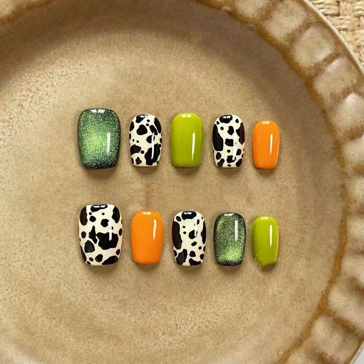 Künstlerisches Press-On Nagelkunst Design Set Brehn