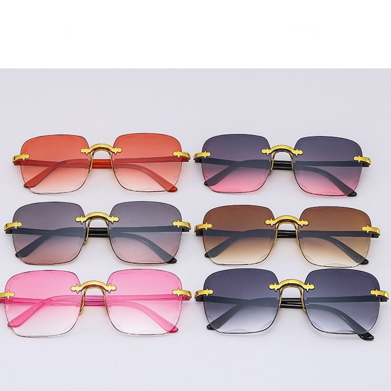 Damen oversized Sonnenbrille mit einzigartigen Designelementen Brehn