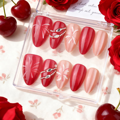 Elegantes Press-On Nagelkunstset mit Strassakzenten Brehn