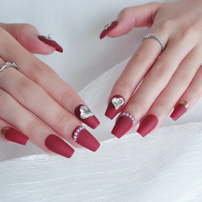 Dekoratives Mattes Press-On Nagelkunst Set