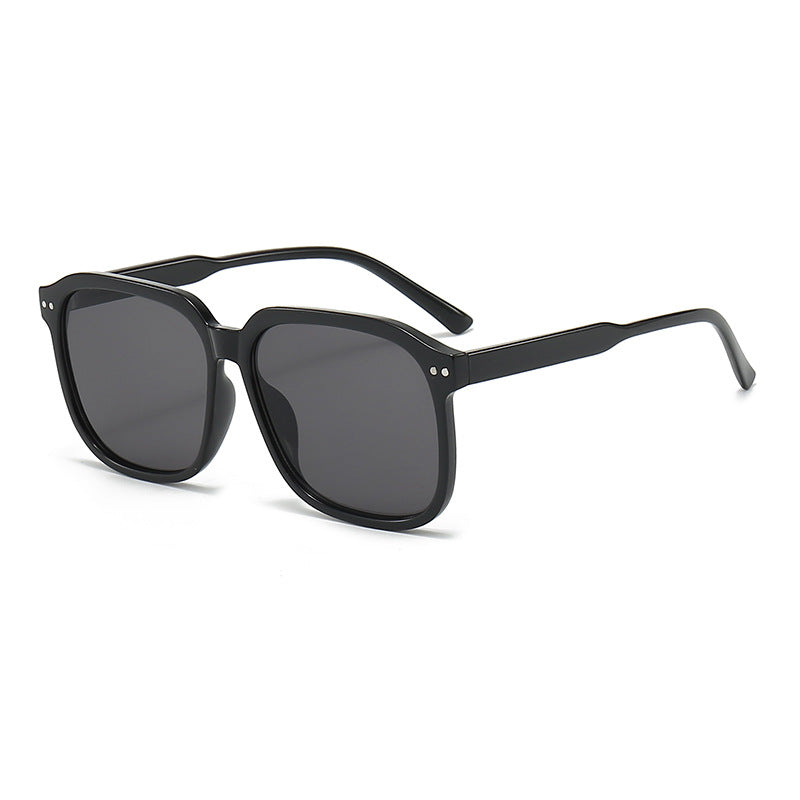 Damen Quadratische Sonnenbrille mit robustem Rahmen und UV-Schutz Brehn