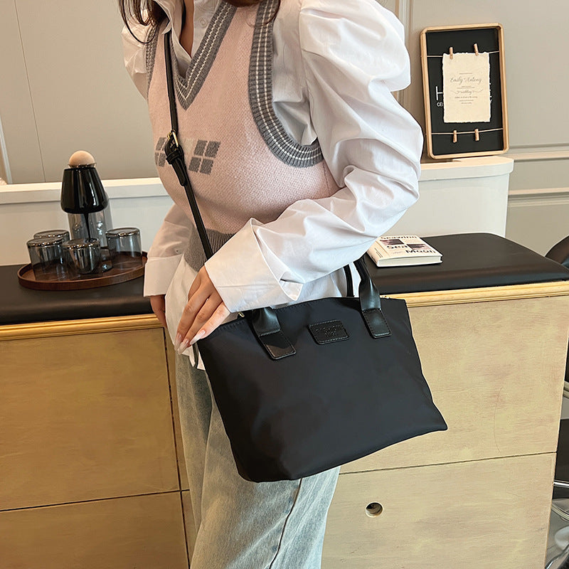 Elegante Strukturierte Handtasche Brehn