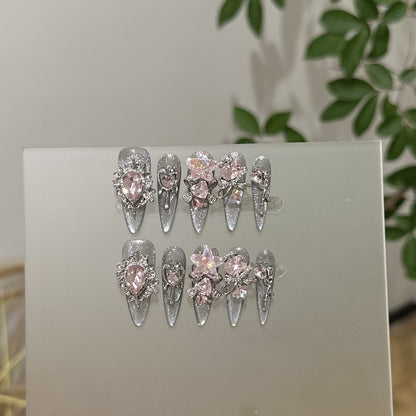 Elegantes, mit Strass verziertes Press-On-Nagel-Set
