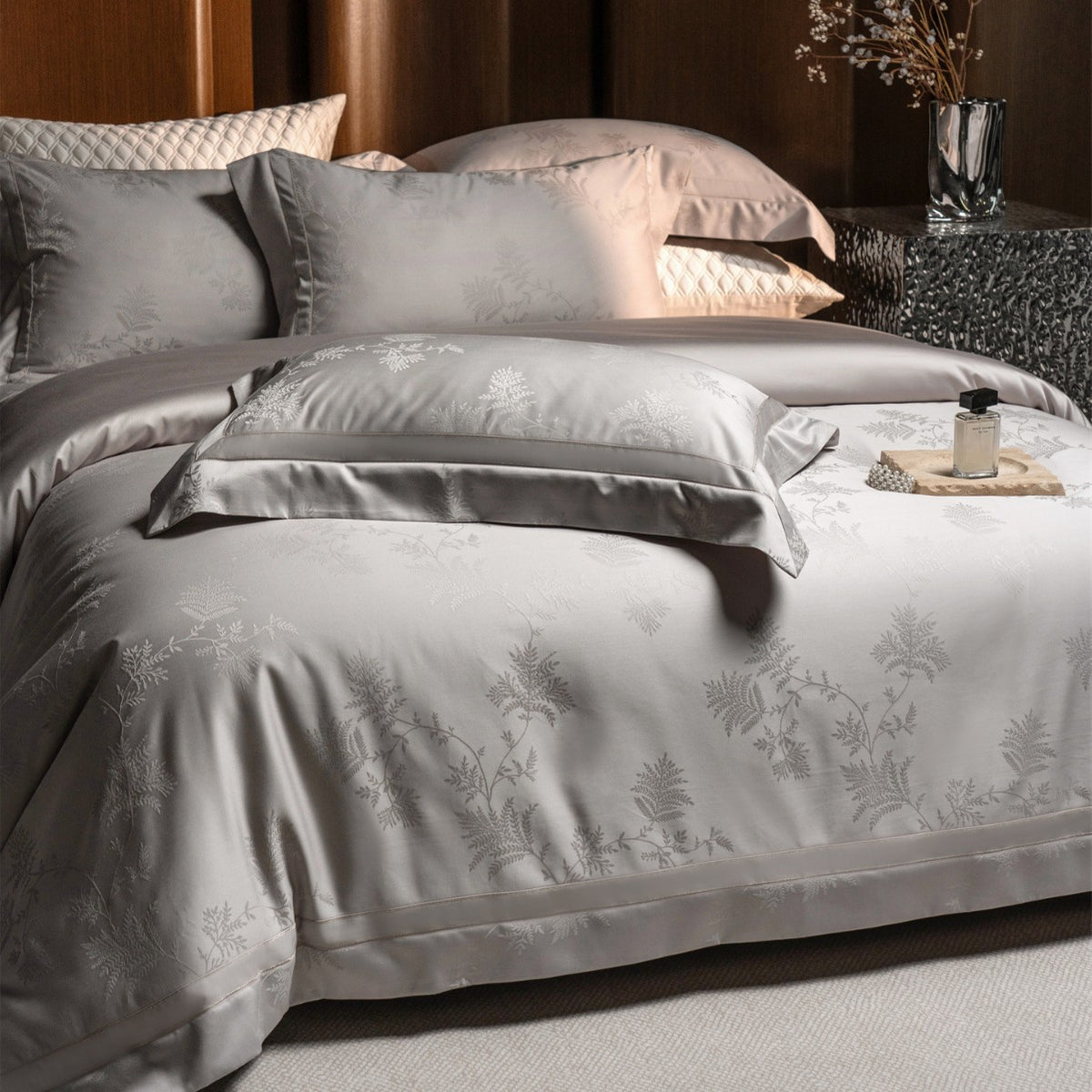 Jacquard Botanical Satin Bettbezug Set mit Kissenbezügen