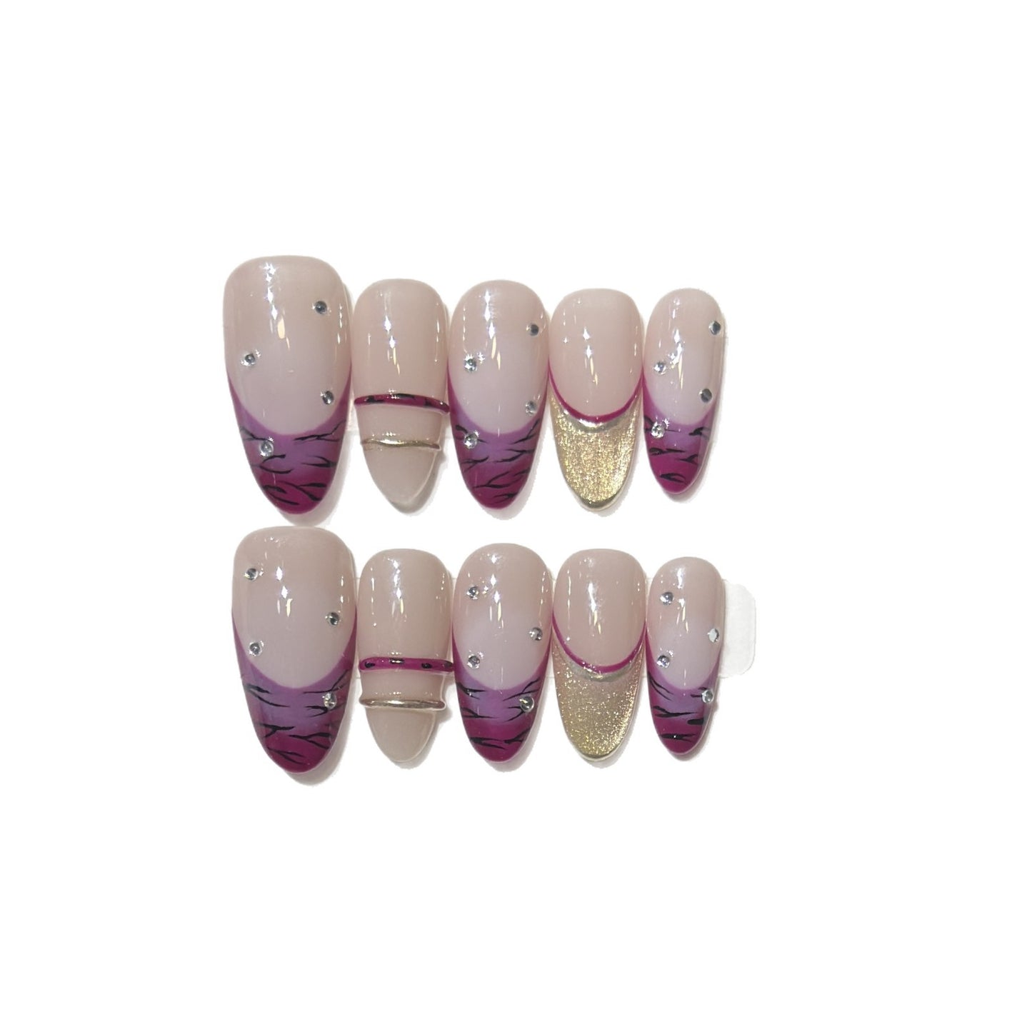 Künstlerisches Stiletto Press-On Nagelset mit Strassakzenten Brehn