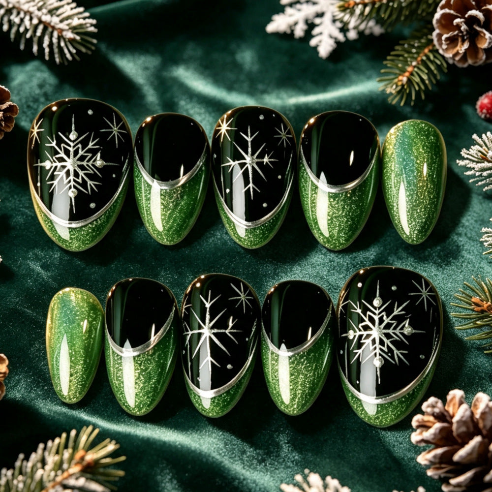 Hochwertige Kunstnägel im winterlichen Design Brehn