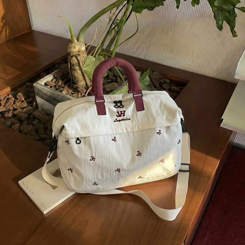 Bestickte Reise-Holdall Brehn