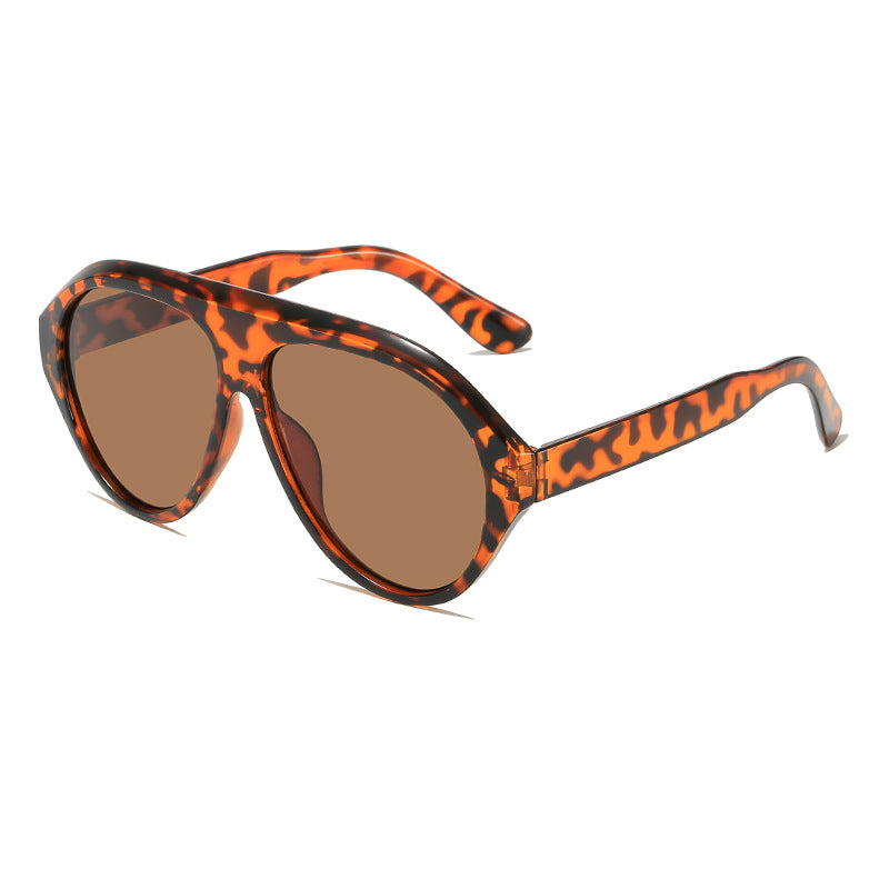 Trendsetzende Übergroße Retro Sonnenbrille Brehn