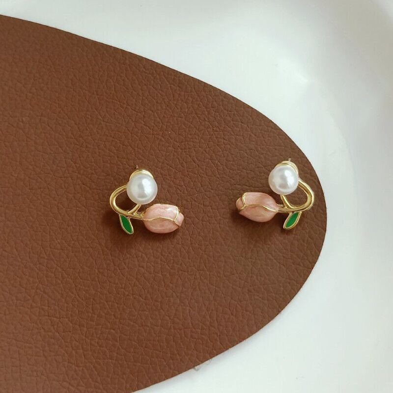 Blumenmotif Perlen- und Steinohrringe Brehn
