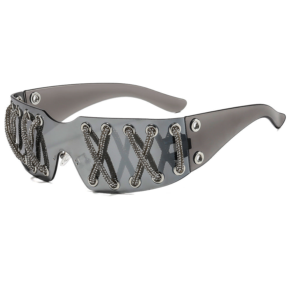 Damen futuristische Design-Sonnenbrille mit einzigartigem Dekor Brehn