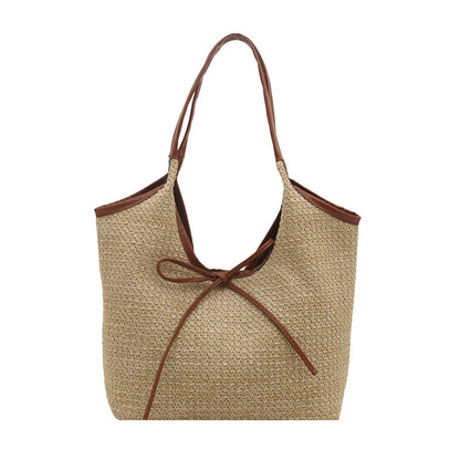 Gewebte Strohtasche für den Strand