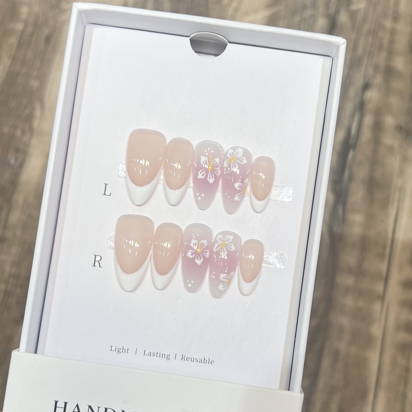 Floral-Design Wiederverwendbares Press-On-Nagelset Brehn