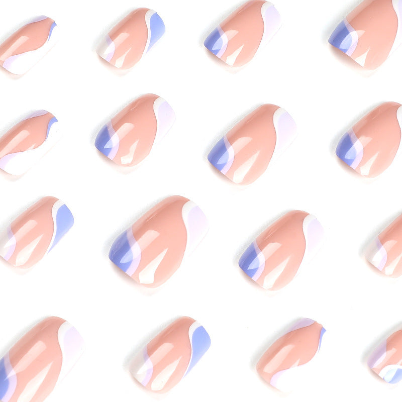 Kunstvolle Nagelkunst mit geometrischen Mustern Brehn