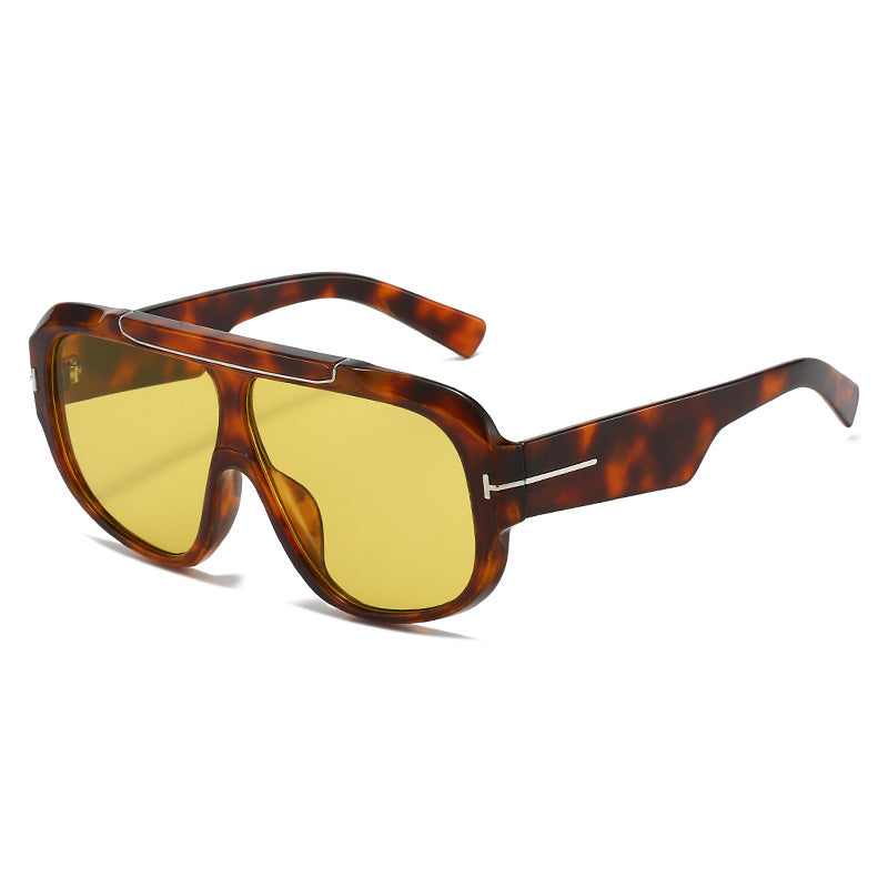 Damen sportliche Sonnenbrille mit stylischem Vollranddesign Brehn