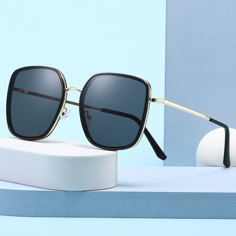 Damen quadratische Sonnenbrille mit luxuriösem Metallrahmen und UV-Schutz Brehn