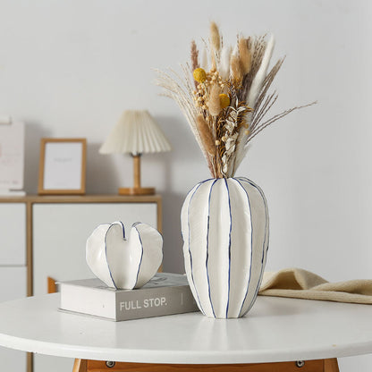 Dekorative Keramikschale im Blüten Design Brehn