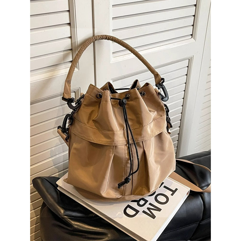 Lässige Kordelzug-Eimer Tasche Brehn