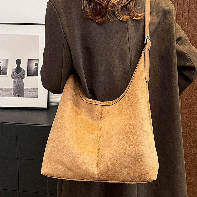 Weiches Wildleder Hobo Schultertasche Brehn