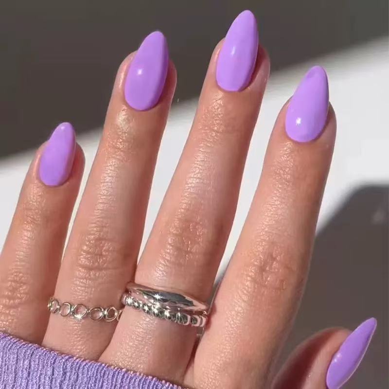 Kunstnagelset mit eleganter, langanhaltender Hochglanz-Oberfläche Brehn