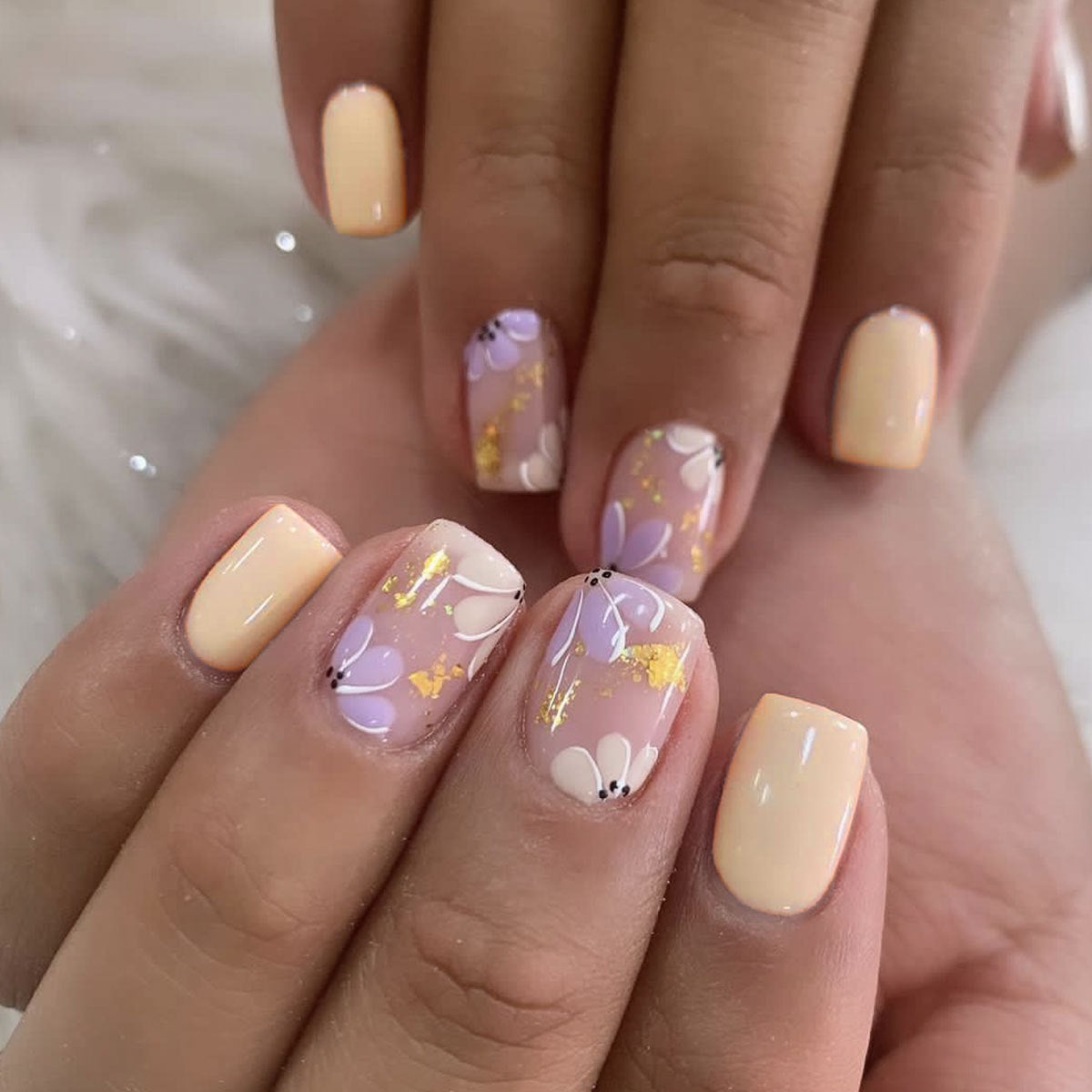 Floral Nail Art Design Brehn