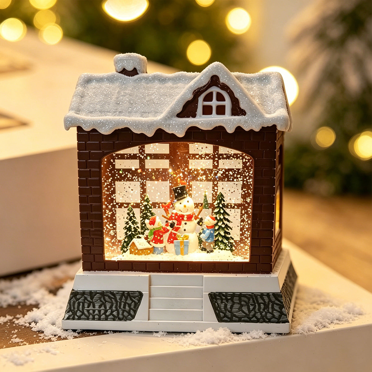 Dekorative Weihnachtslaterne mit Lichtern Brehn