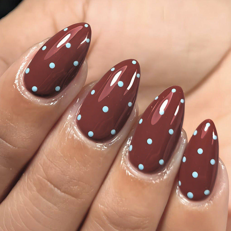 Kunstnagelset mit eleganten Polka-Dot-Mustern Brehn