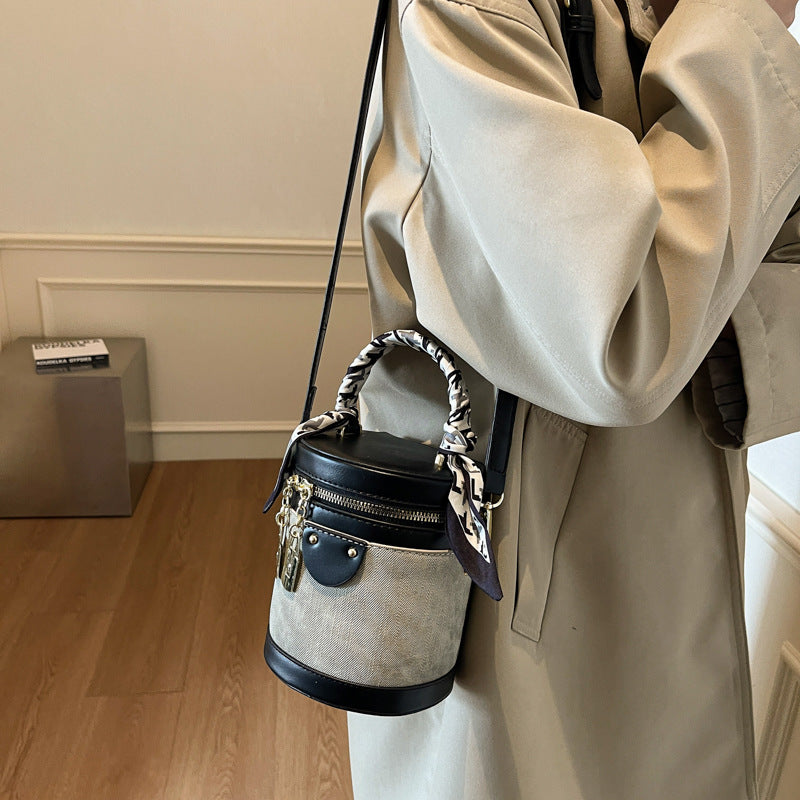 Modische strukturierte Bucket Bag Brehn