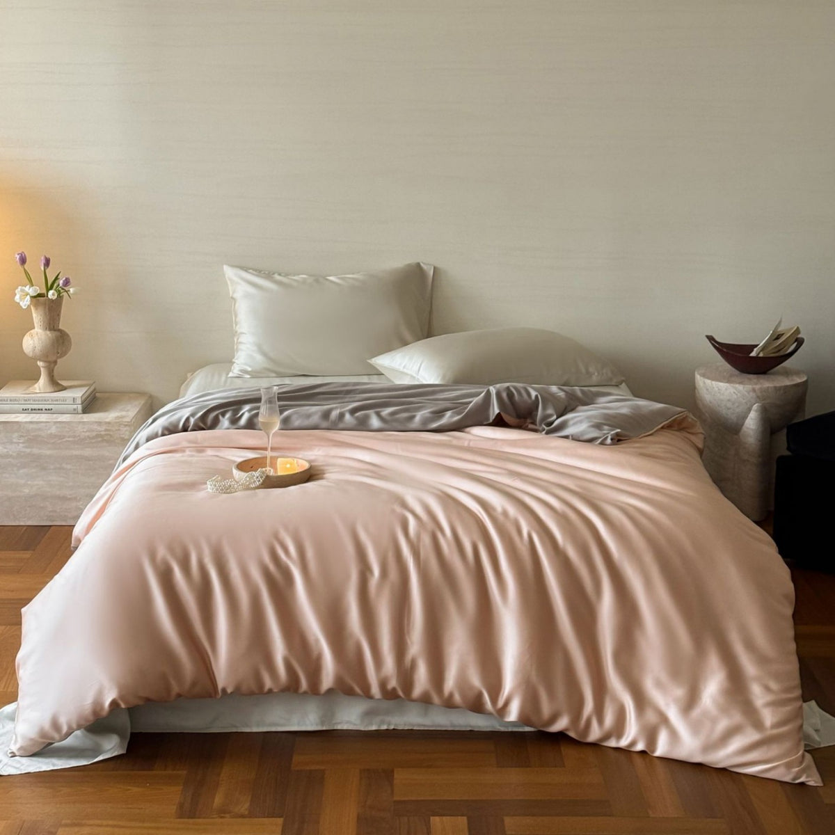 Luxuriöses Satin-Bettwäscheset mit seidig-glatter Oberfläche, Wendefunktion und Hotelverschluss