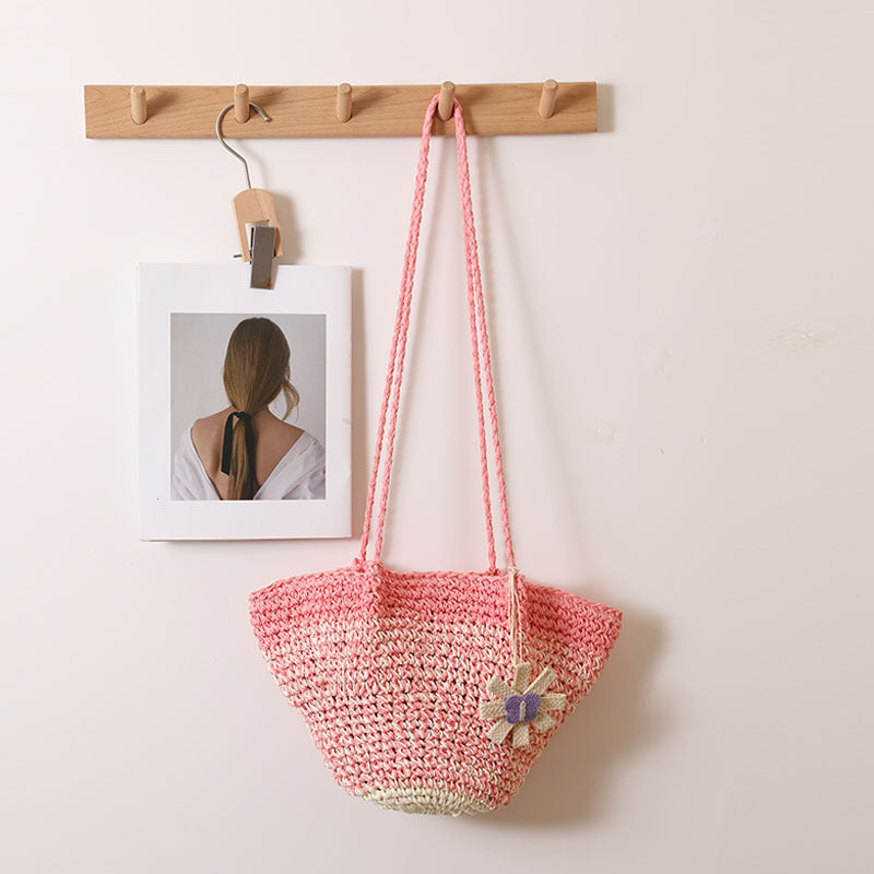 Modische und Handgefertigte Henkeltasche mit Floralem Akzent Brehn