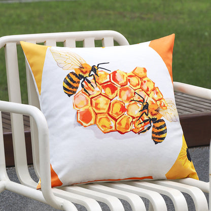 Quadratischer dekorativer Kissenbezug mit detailreichem Bienen‑ und Wabenprint Brehn