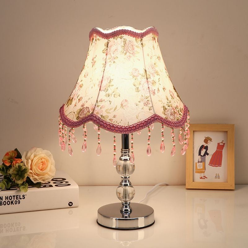 Kristall-besetzte Tischlampe