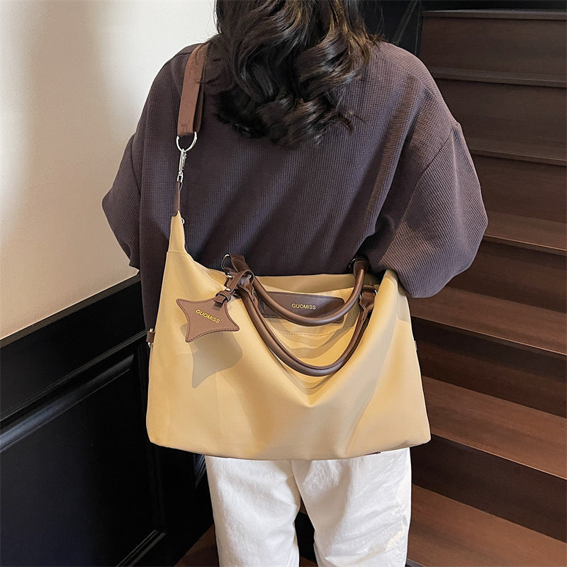 Geräumige Laptoptasche Brehn