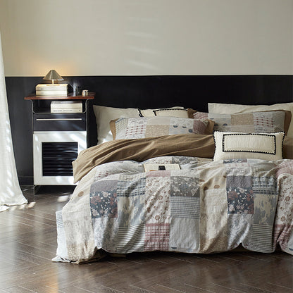 Umkehrbare Baumwollsatin Bettbezug Set mit Patchwork Akzent Kissenbezügen