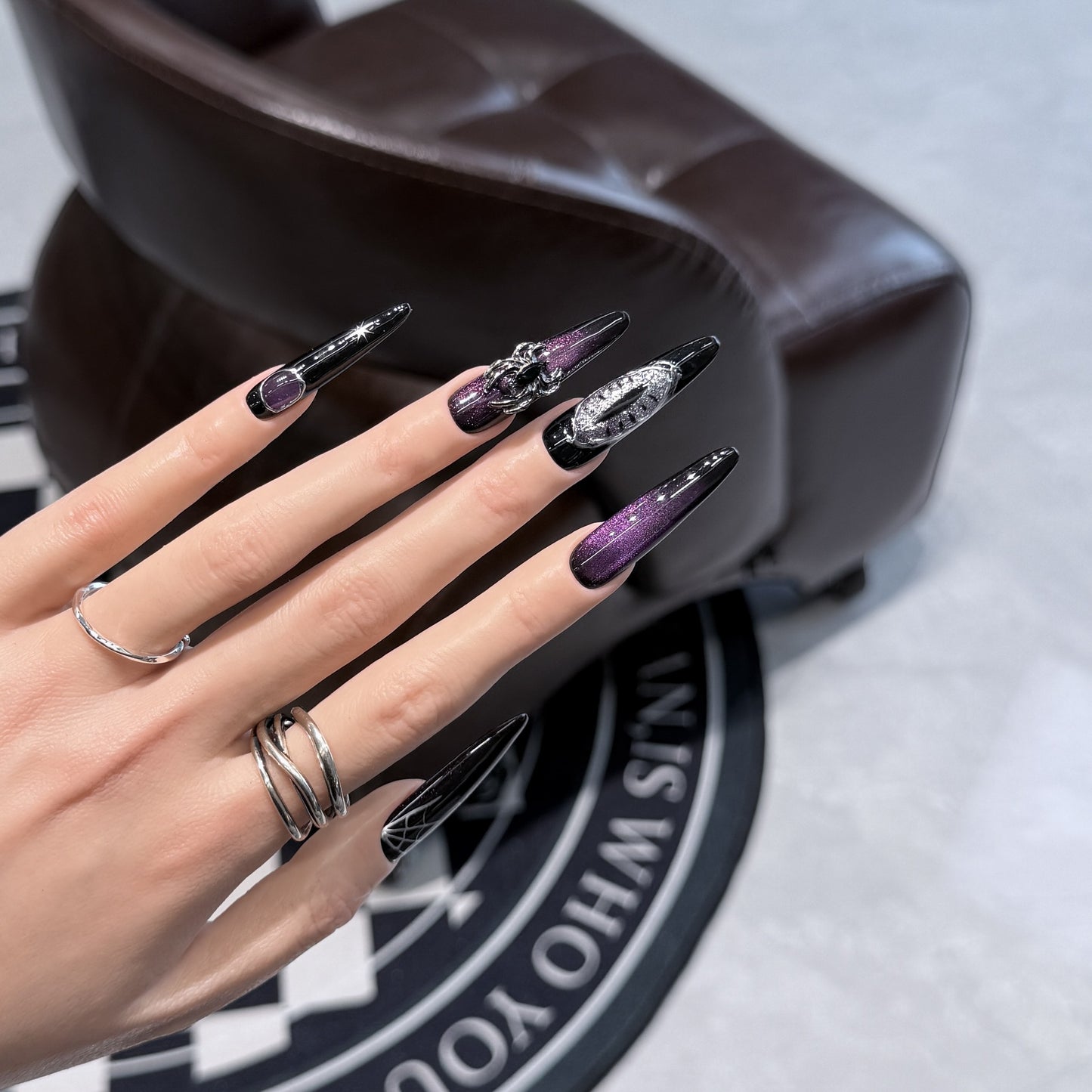 Glamouröses Stiletto Druck-On Nagelkunst-Set mit himmlischem Design Brehn