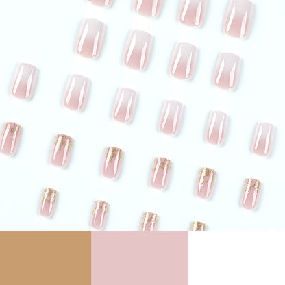 Kunstvolle Gel-Nägel mit Glitzer und Ombre-Effekt Brehn