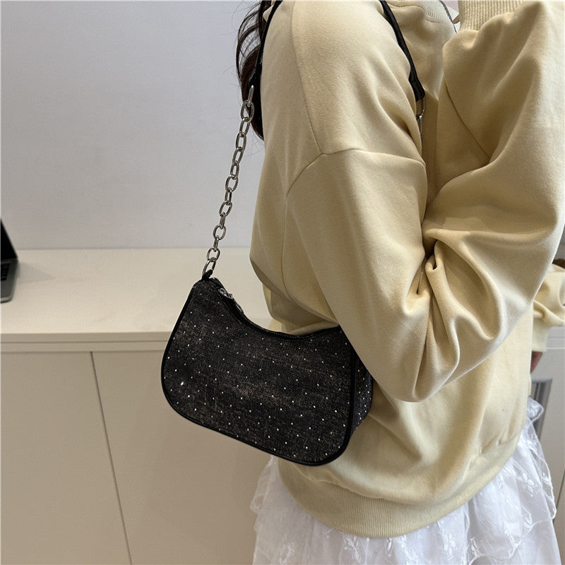 Stylische Hobo-Tasche mit Kettengriffen Brehn